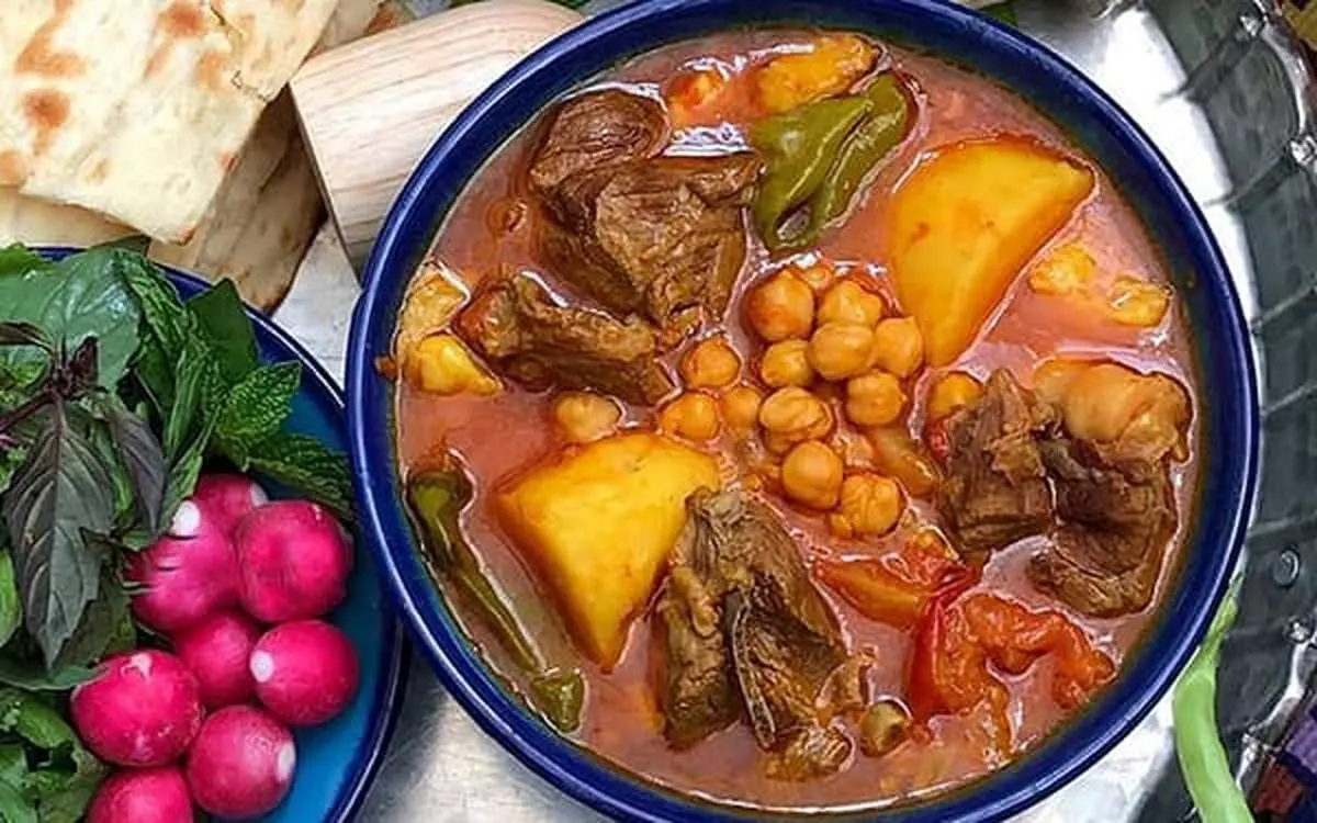 کف هنگام پخت گوشت را دور بریزیم؟