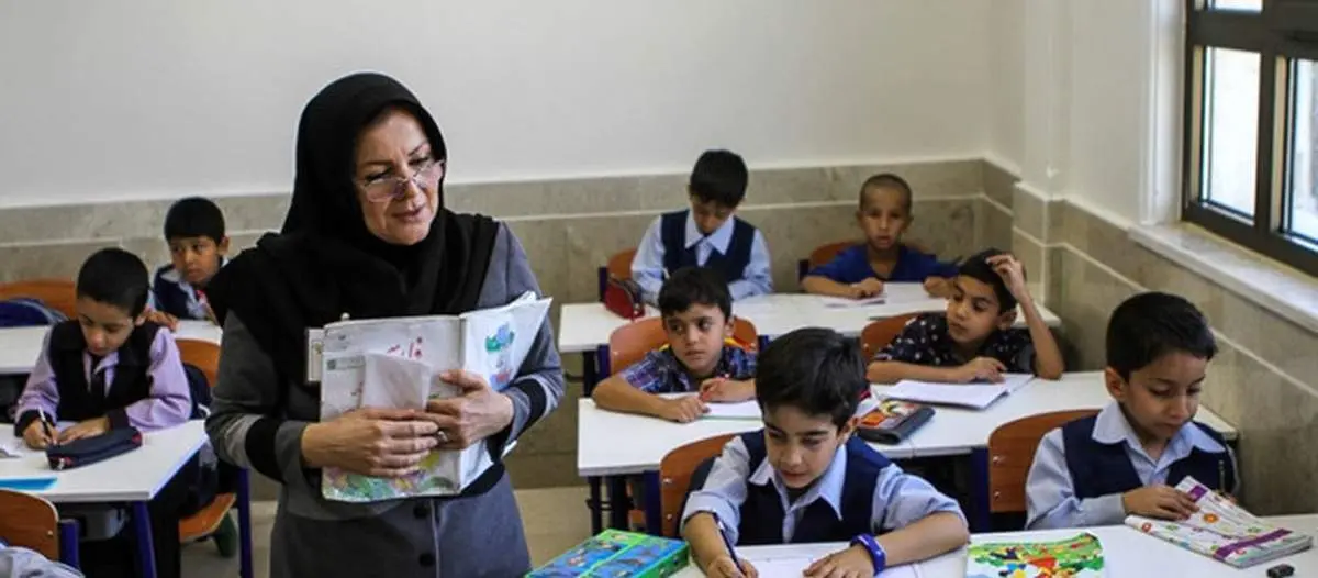 پرداخت حقوق آذر ماه معلمان به همراه معوقات رتبهبندی