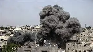اسرائیل ساختمان پارلمان فلسطین را  بمباران کرد/ فیلم