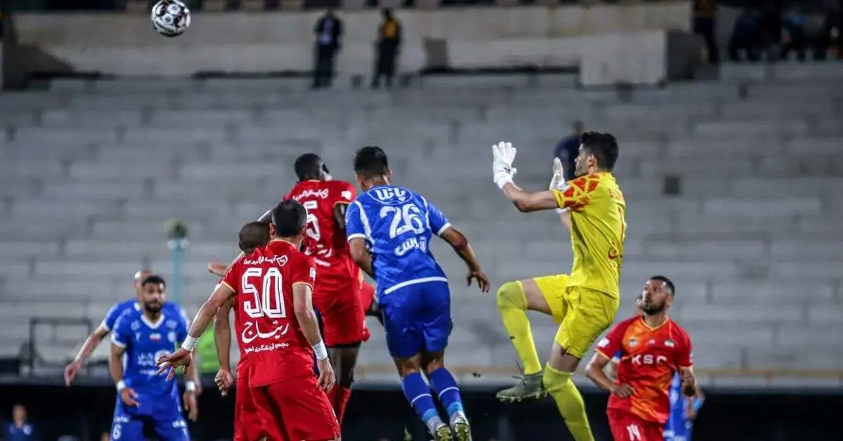 دروازهبان فولاد : بنیادیفر میخواست ما را بزند!