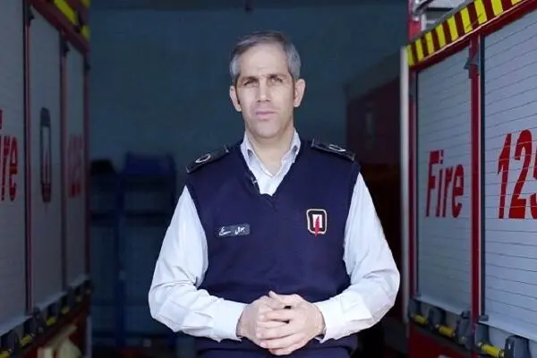 
جزئیات آتش سوزی ساختمان ۹ طبقه در تقاطع ولیعصر و طالقانی تهران
