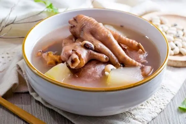 پای مرغ مفید است، اما معجزه‌گر غضروف نیست!