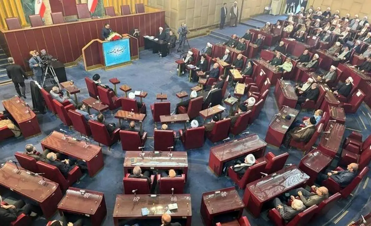 عکس جالب پزشکیان و احمدینژاد در یک جلسه!