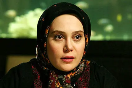 چهره دلنشین آرام جعفری با استایل تابستانی و کلاهی خاص سوژه شد! / عکس
