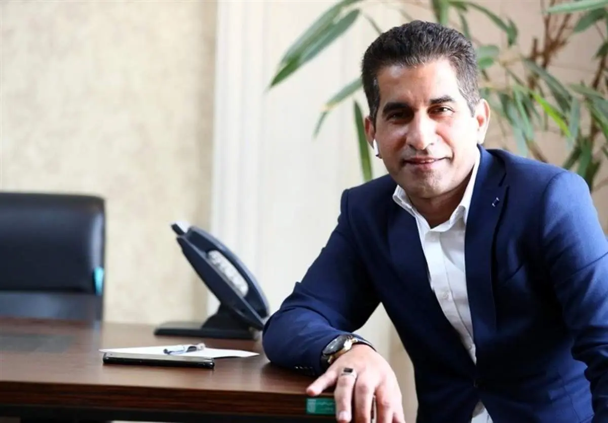 مجازات سنگین برای مدیر سابق فدراسیون فوتبال | داور قدیمی فوتبال نقره داغ شد