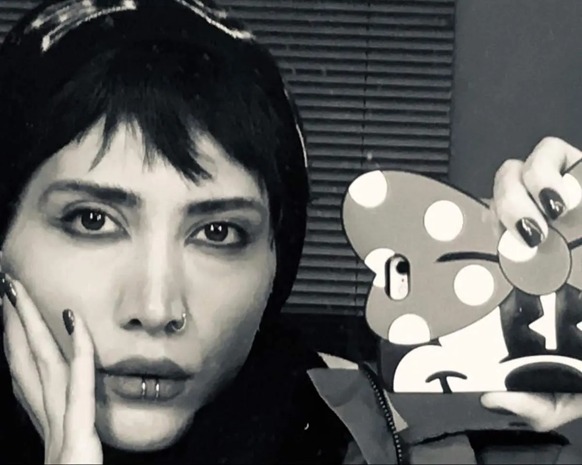 سبک خاص و صمیمی نیکی مظفری در جشن تولد اخیرش توجه‌ها را جلب کرد/ عکس