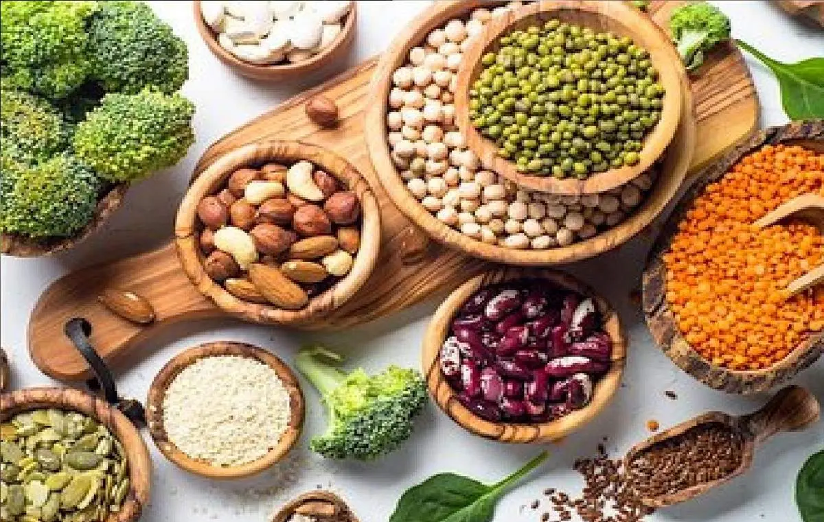 ۸ ماده غذایی که باعث شادی میشود