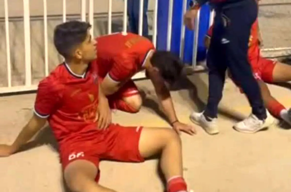 حمله با اسپری فلفل به بازیکنان این تیم