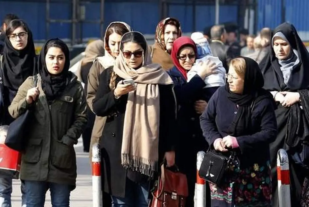 جزئیات جدید لایحه حجاب ؛ نحوه برخورد با زنان بیحجاب مشخص شد / جزییات مجازات برای زنان بدون حجاب در ادارههای دولتی و اماکن عمومی/ تشدید مجازات برای افراد مشهور و تاثیرگذار