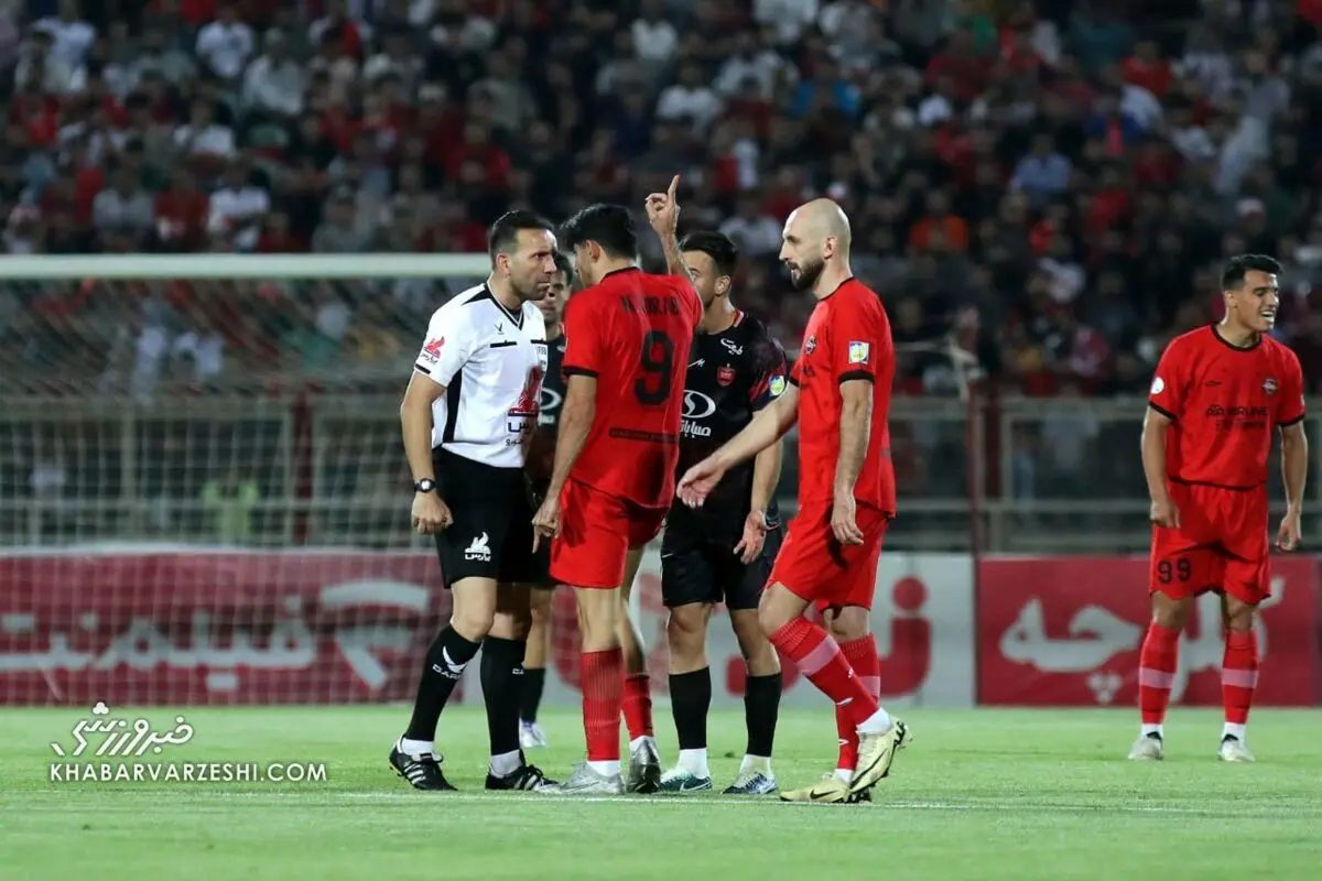 ساعت بازی پرسپولیس و تراکتور امروز ۸ آبان ماه