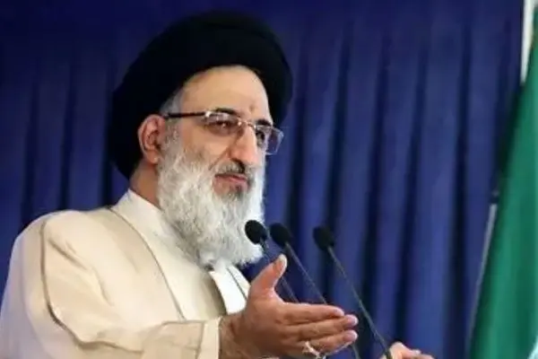 اظهارات عجیب امام جمعه کرج درباره کمبود آب و برق