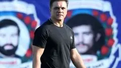 خشم سرمربی شمس آذر از داور بازی/ به خداواگذارت می کنم