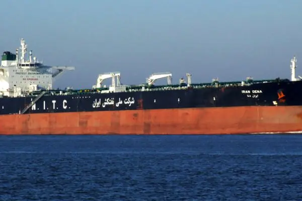 خروج نفتکش‌ها از سایه