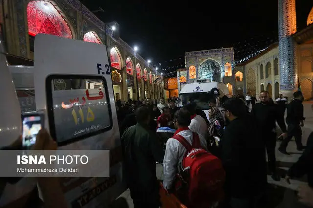 ویدیویی از انتقال مجروحان حمله تروریستی امشب شاهچراغ 