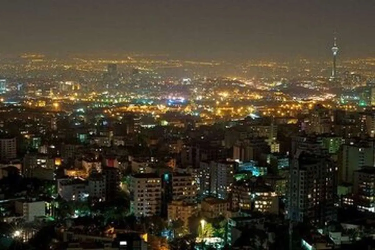 تخریب شدید یک ساختمان در بلوار اندرزگوی تهران درپی حمله اسرائیل/عکس