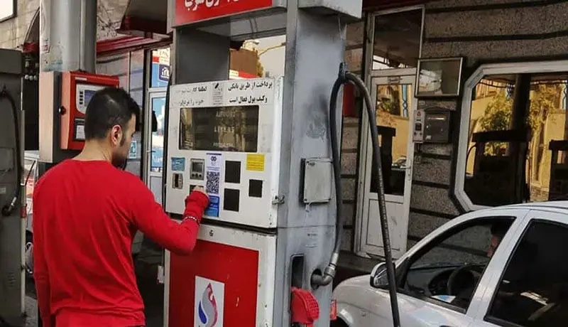 ببینید | درگیری عجیب پمپ بنزین به دلیل عدم پرداخت هزینه بنزین
