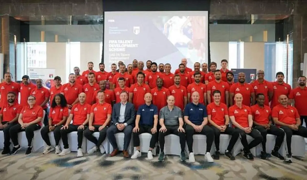 فرهاد مجیدی بعد از اخراج با لباس قرمز رویت شد/ تصاویر