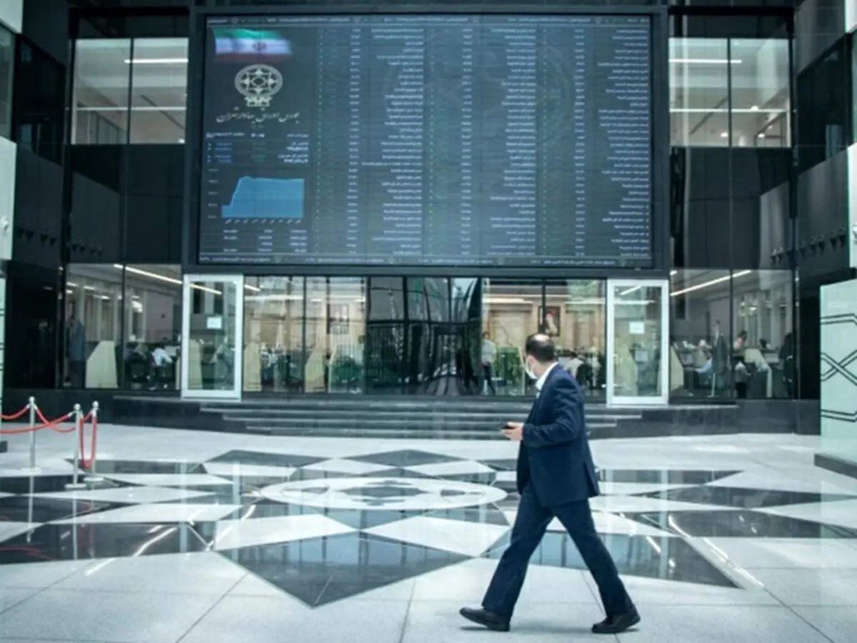 بازار سرمایه مثبت شد / رشد ۲۱ هزار و ۱۶۴ واحدی شاخص کل