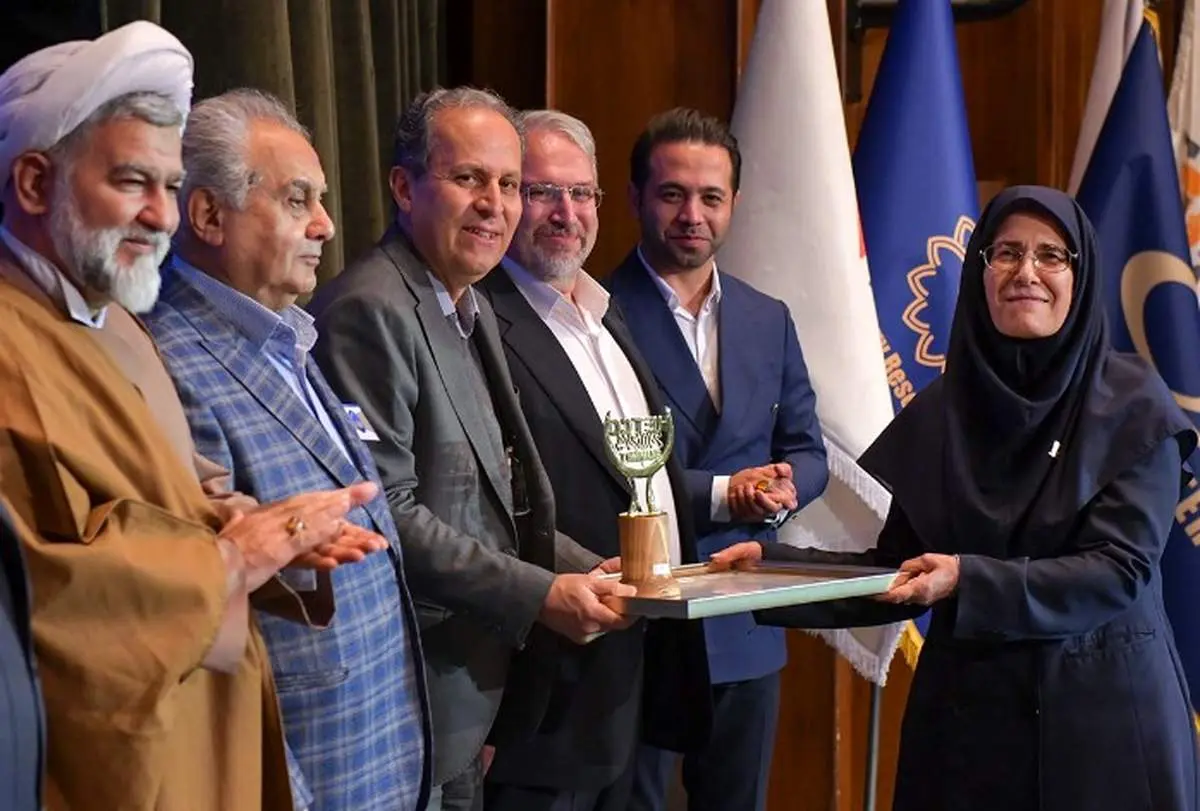 استاندارد و جایزه بینالمللی (ITM-Banking Services Award 2023) رتبه نخست نوآوری و فناوریهای مدرن بانکی از سوی اتحادیه اروپا به بانک پاسارگاد اهدا شد