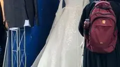 نمایش عجیب لباس عروس و داماد در یک دانشگاه!/عکس