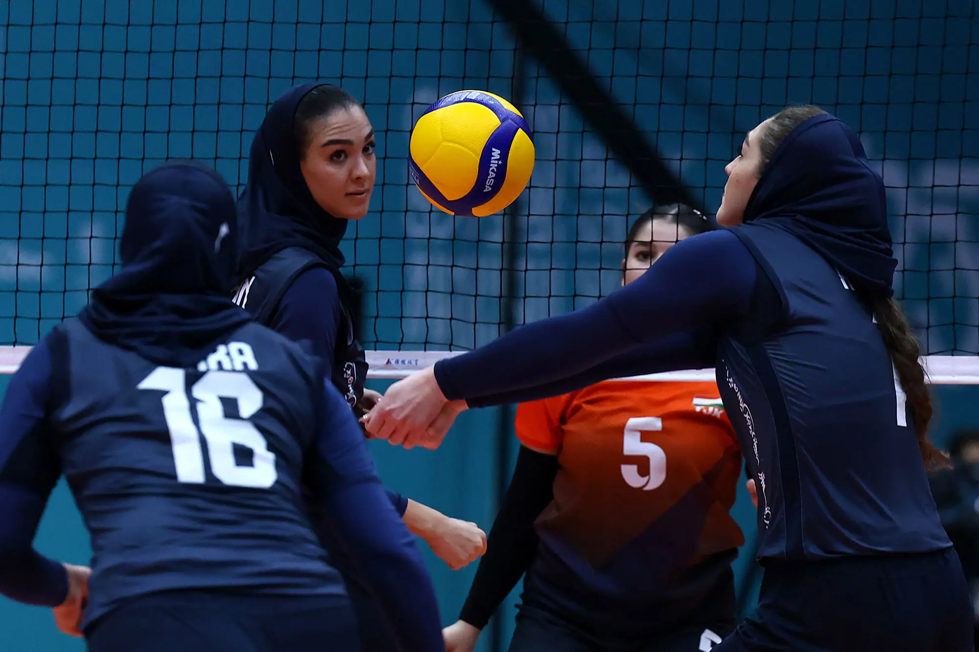 ساعت بازی تیم ملی والیبال زنان ایران مقابل تاجیکستان پنج شنبه ۲۲ آبان 1404