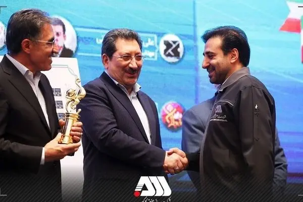 تجلیل از شرکت گل گهر به عنوان صادر کننده نمونه ملی